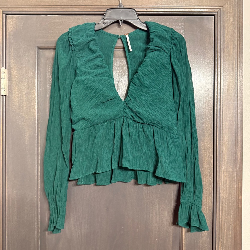 Free People Women Green Crinkle Peplum Blouse Long Sleeve V-Neck Top S OB1388568